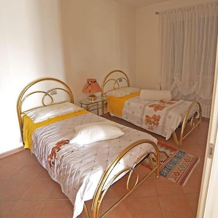 Casa Vacanze Al Capriano Appartamento Mora Cantello Buitenkant foto