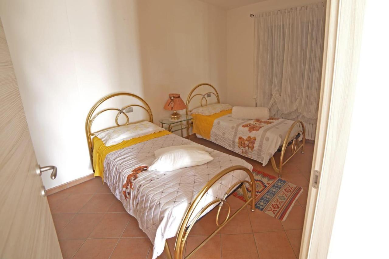 Casa Vacanze Al Capriano Appartamento Mora Cantello Buitenkant foto